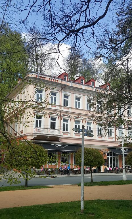 Hlavni 131/50 Apartament